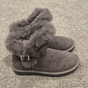 Eva & Zoe Cirara Ankle booties